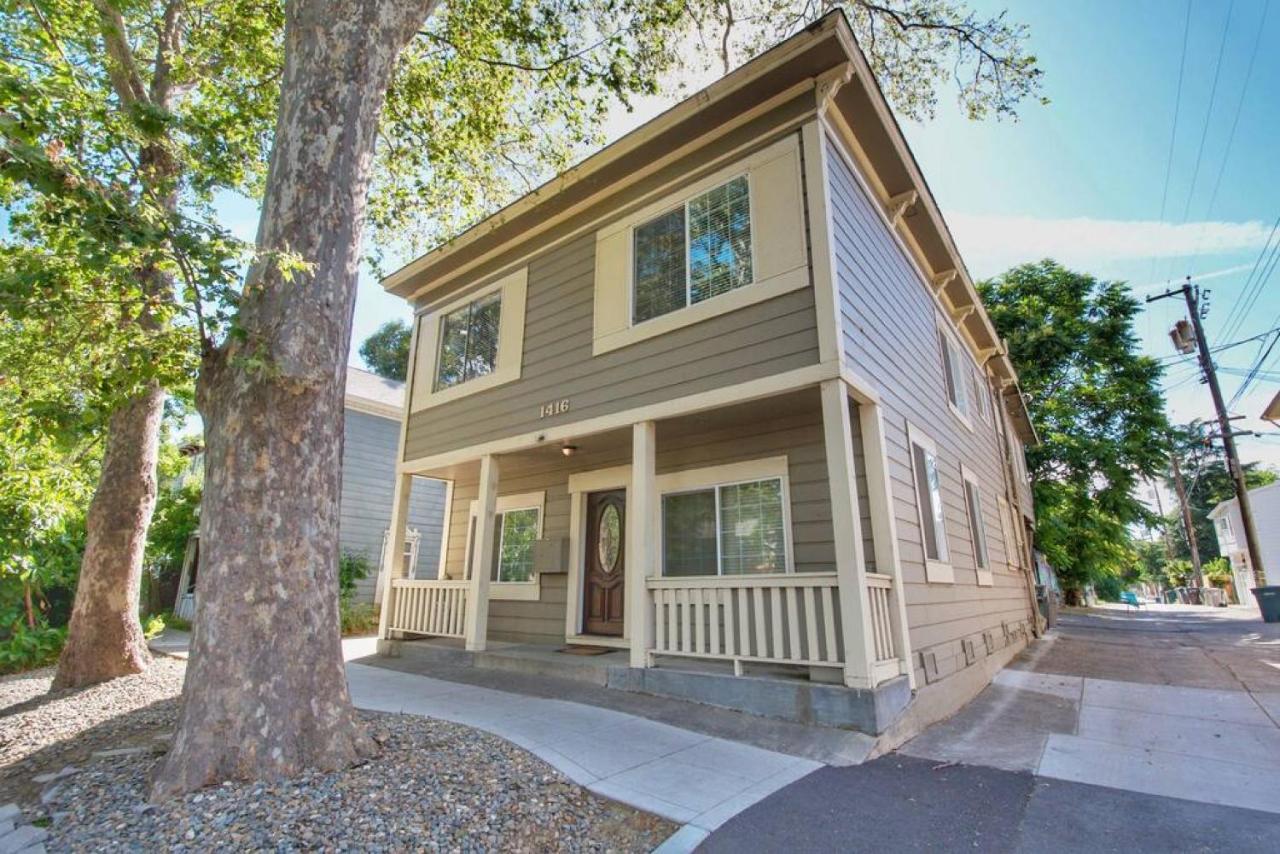Upscale 1890s Historic Apartment Sacramento
